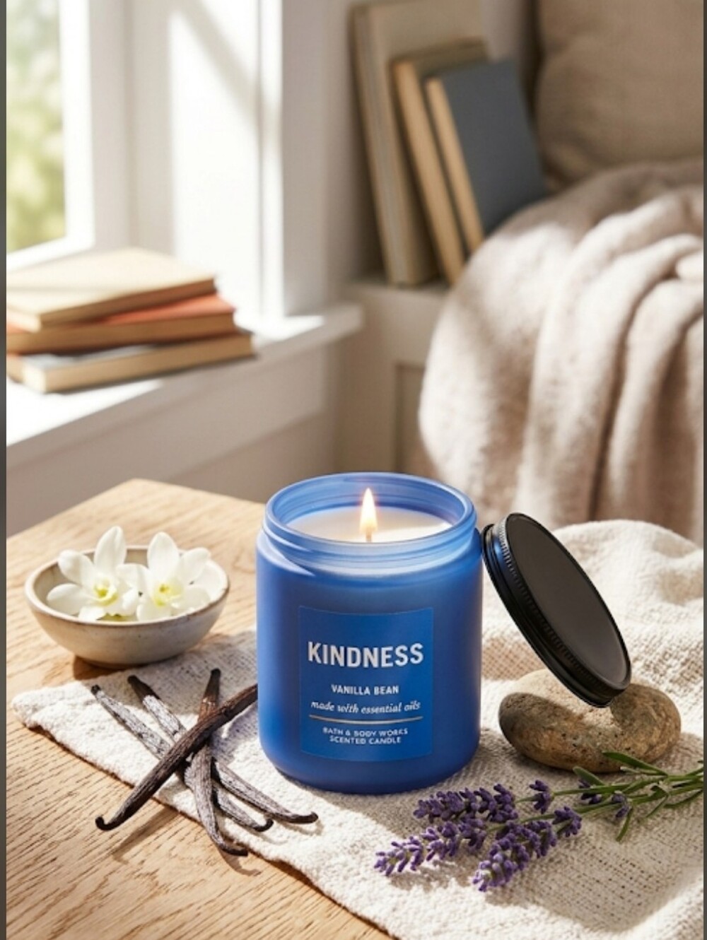 Vanilla Bean Scented Candle - Blue
